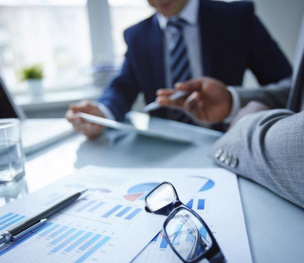 لاستشارات المالية للشركات